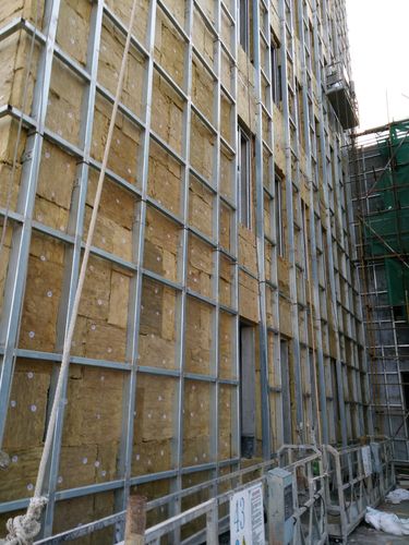 承接不锈钢防护网 楼梯 护栏 彩钢 钢构玻璃幕墙 阳光房等建筑工程 有